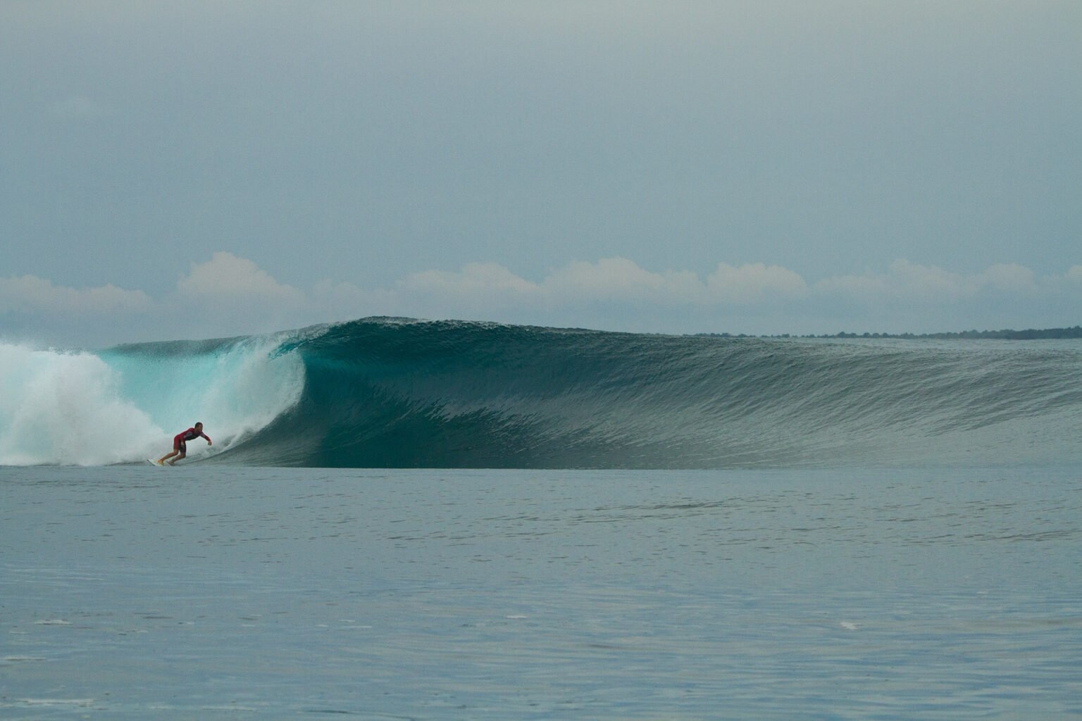 Las olas legendarias de Indonesia